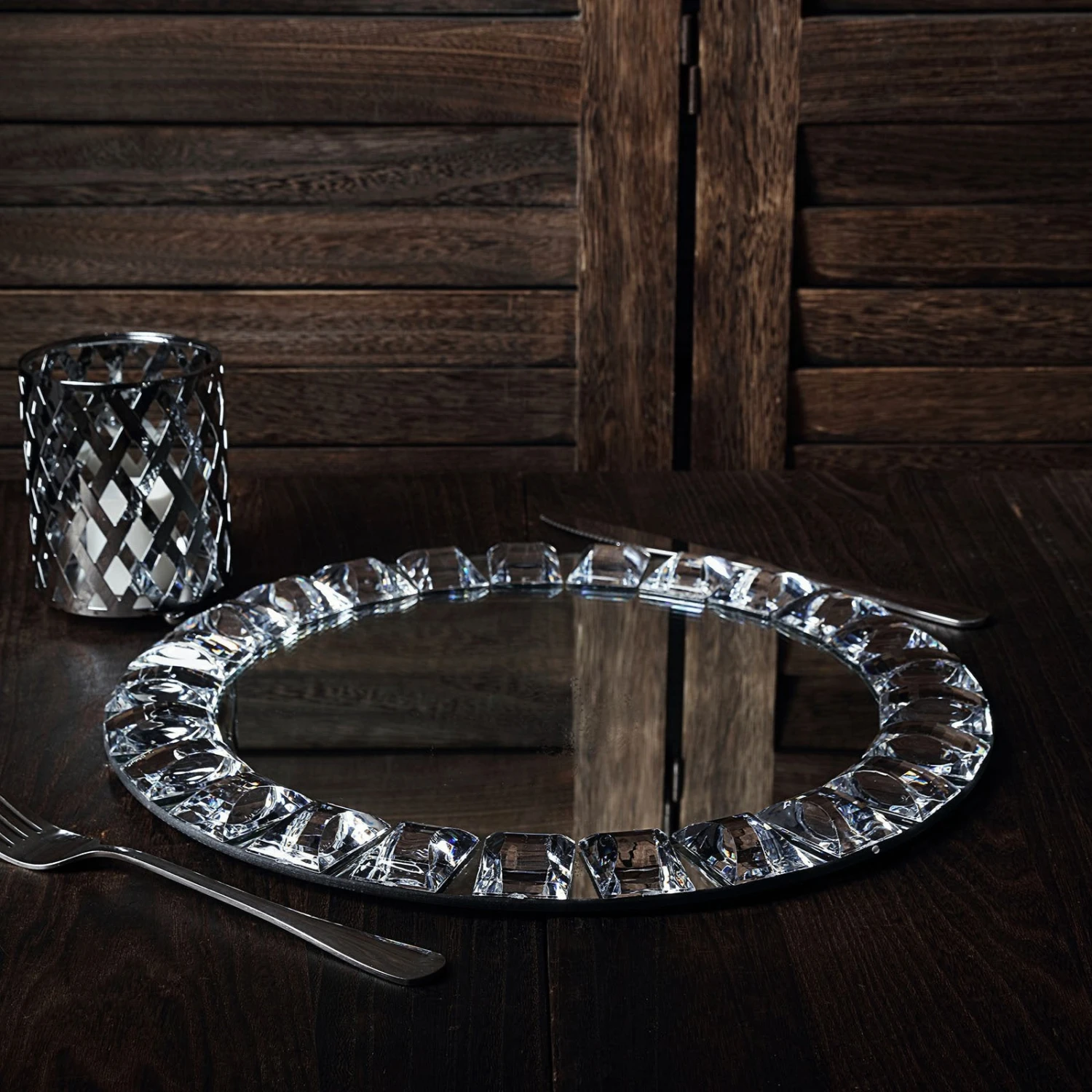 2 Pack Silver Jeweled Rim Premium Glass Mirror Charger Plates 13" 13 2 Pack Silver Jeweled Rim Premium Glass Mirror Charger Plates 13" - Image 13