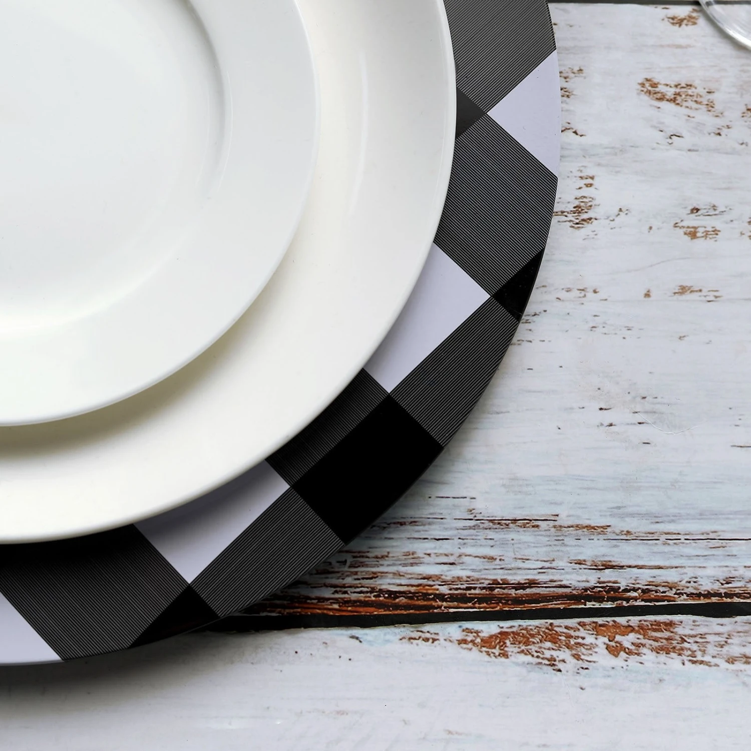 4 Pack Buffalo Plaid Metal Charger Plates, Checkered Picnic Dinner Charger Plates 13" 9 4 Pack Buffalo Plaid Metal Charger Plates, Checkered Picnic Dinner Charger Plates 13" - Image 9