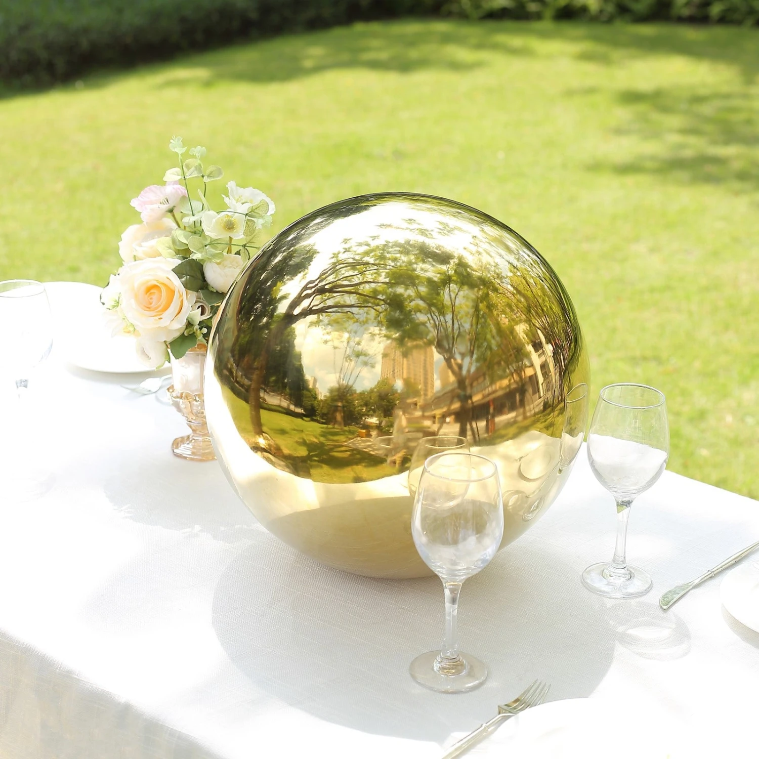 Gold Stainless Steel Gazing Globe Mirror Ball, Reflective Shiny Hollow Garden Spheres 2 Gold Stainless Steel Gazing Globe Mirror Ball, Reflective Shiny Hollow Garden Spheres - Image 2