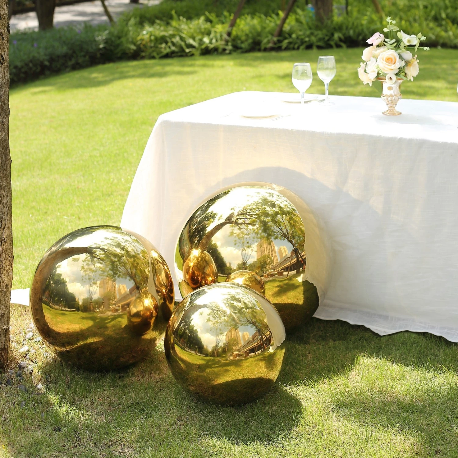 Gold Stainless Steel Gazing Globe Mirror Ball, Reflective Shiny Hollow Garden Spheres 16 Gold Stainless Steel Gazing Globe Mirror Ball, Reflective Shiny Hollow Garden Spheres - Image 16