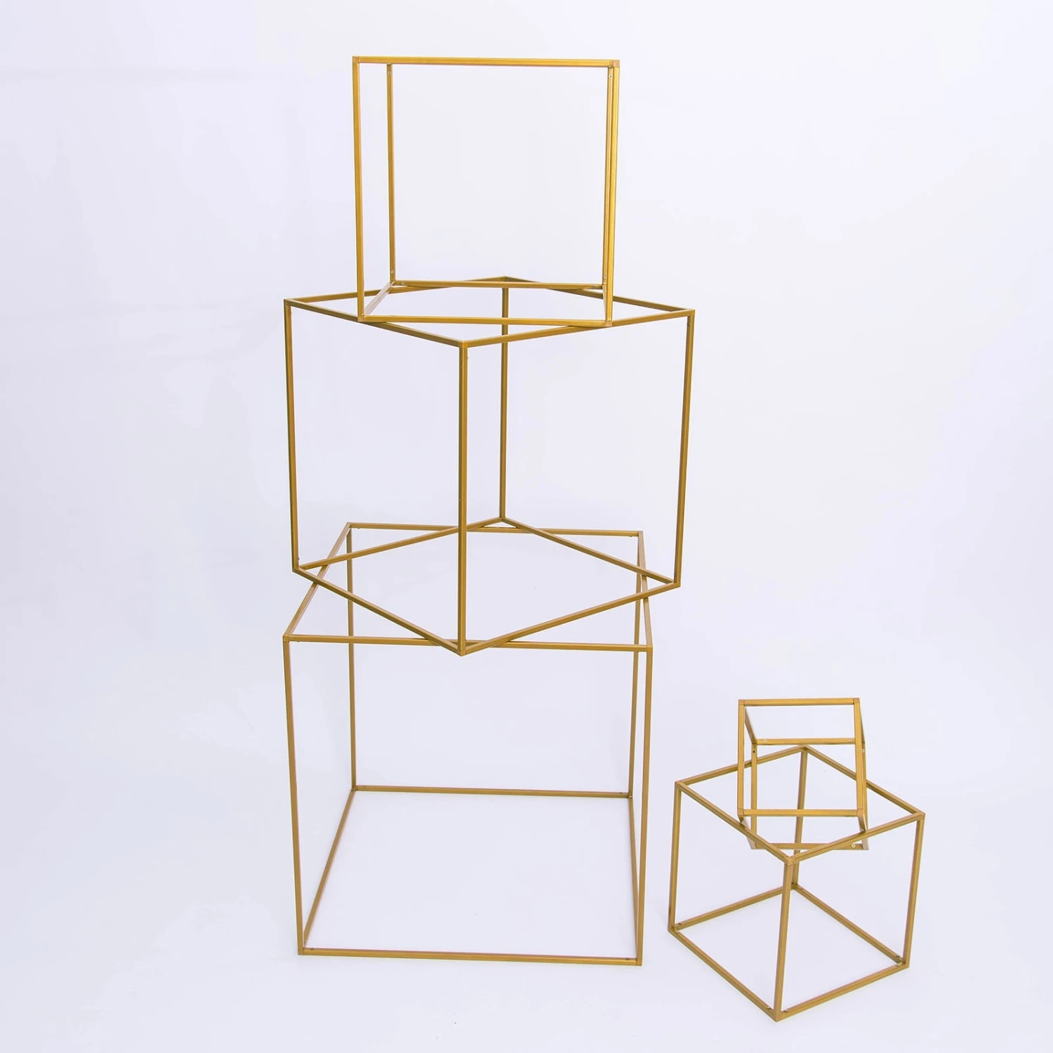 2 Pack Square Gold Metal Home Accent Flower Stand, Geometric Centerpiece Vases 7 2 Pack Square Gold Metal Home Accent Flower Stand, Geometric Centerpiece Vases - Image 7