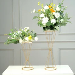 Reversible Gold Metal Geometric Flower Vase Stands, Pedestal Columns Centerpiece