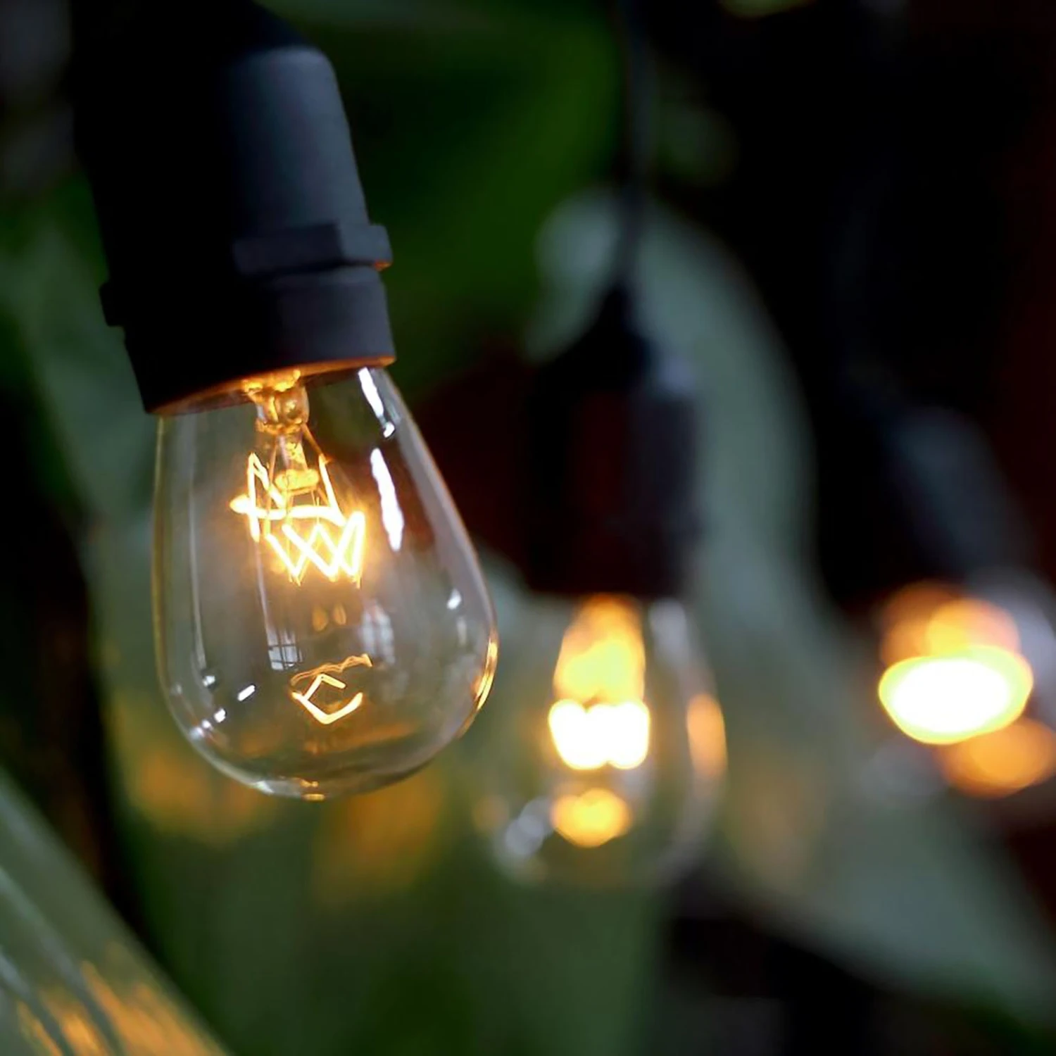 48ft Warm White Connectable Hanging Outdoor Or Indoor String Lights, Waterproof 120V With 18 Incandescent Glass Light Bulbs 4 48ft Warm White Connectable Hanging Outdoor Or Indoor String Lights, Waterproof 120V With 18 Incandescent Glass Light Bulbs - Image 4