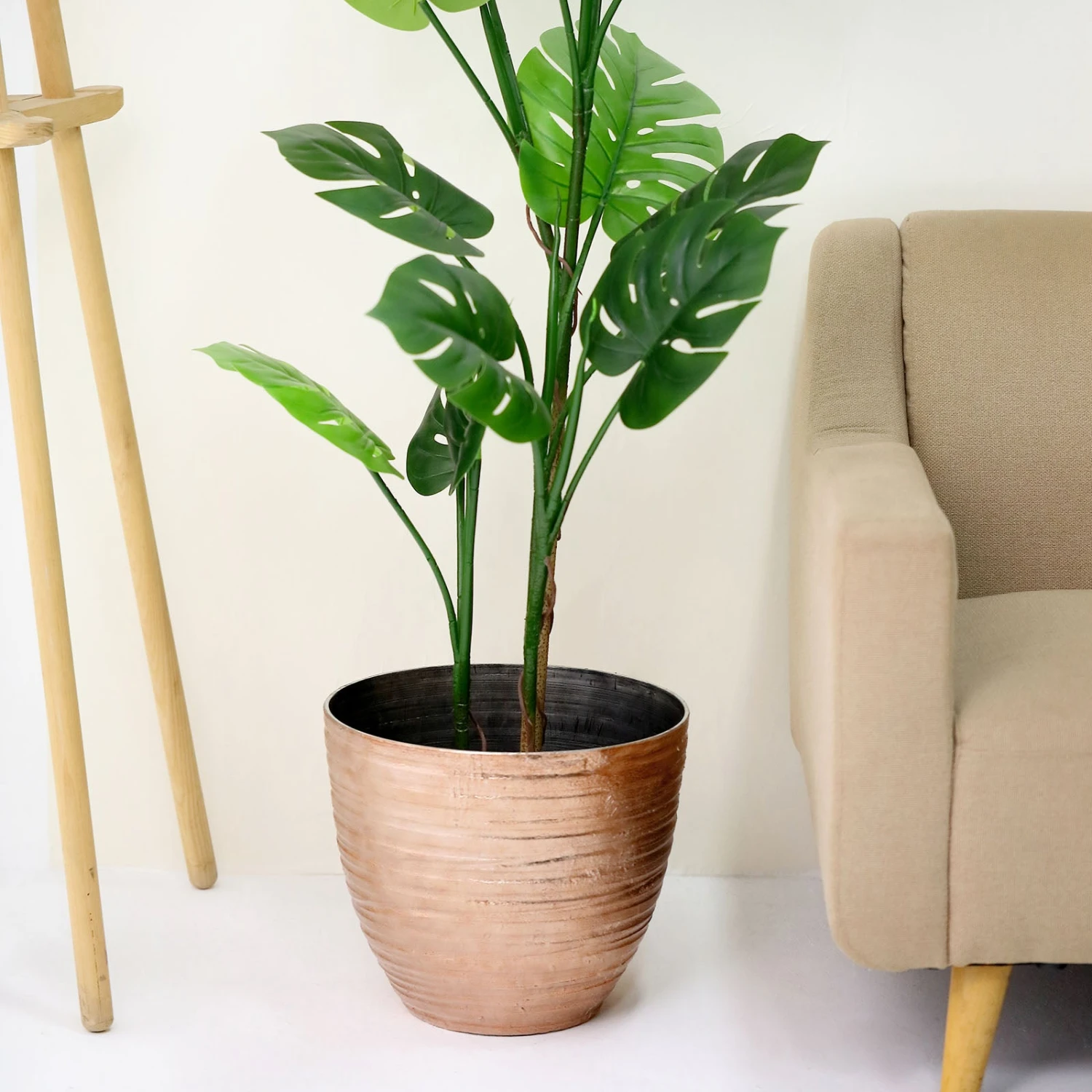 12" Metallic Textured Finish Large Indoor Flower Plant Pot, Decorative Indoor/Outdoor Planter 15 12" Metallic Textured Finish Large Indoor Flower Plant Pot, Decorative Indoor/Outdoor Planter - Image 15