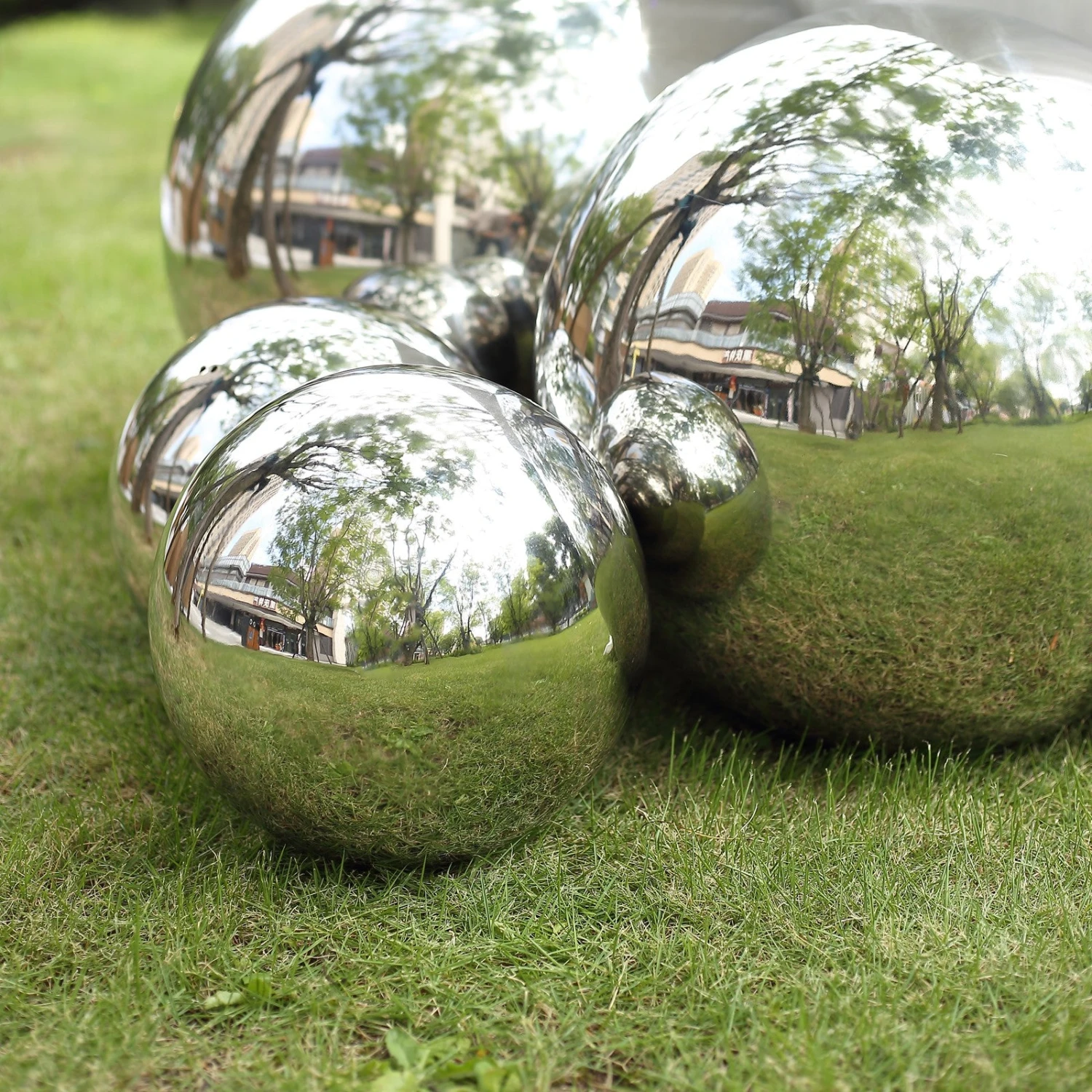 Silver Stainless Steel Gazing Globe Mirror Ball, Reflective Shiny Hollow Garden Spheres 9 Silver Stainless Steel Gazing Globe Mirror Ball, Reflective Shiny Hollow Garden Spheres - Image 9