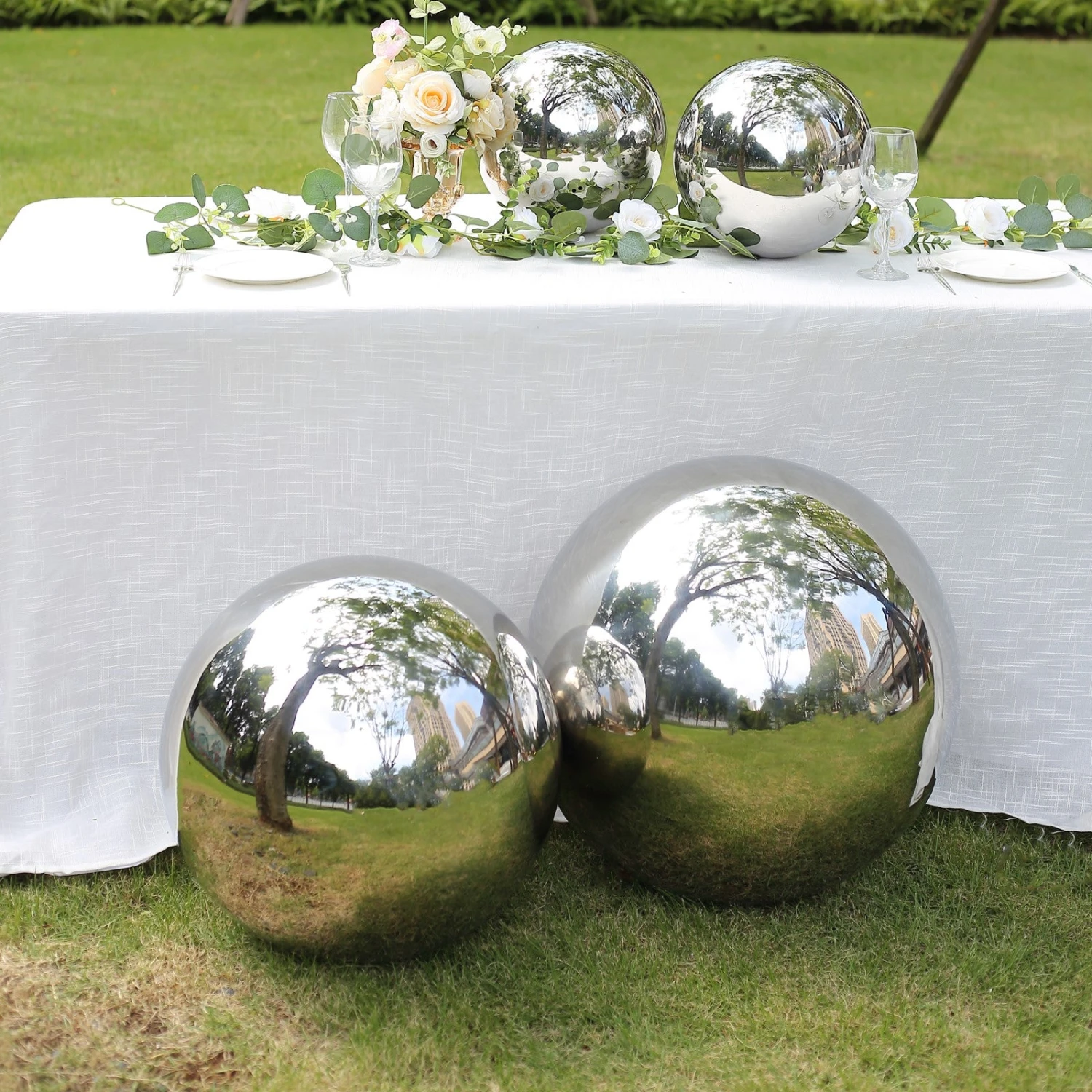 Silver Stainless Steel Gazing Globe Mirror Ball, Reflective Shiny Hollow Garden Spheres 13 Silver Stainless Steel Gazing Globe Mirror Ball, Reflective Shiny Hollow Garden Spheres - Image 13