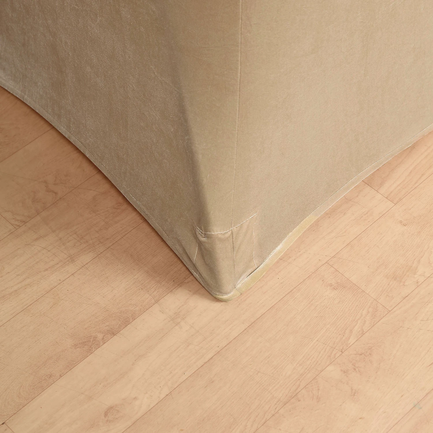 Premium Smooth Velvet Spandex Fit Cocktail Tablecloth With Foot Pockets 13 Premium Smooth Velvet Spandex Fit Cocktail Tablecloth With Foot Pockets - Image 13