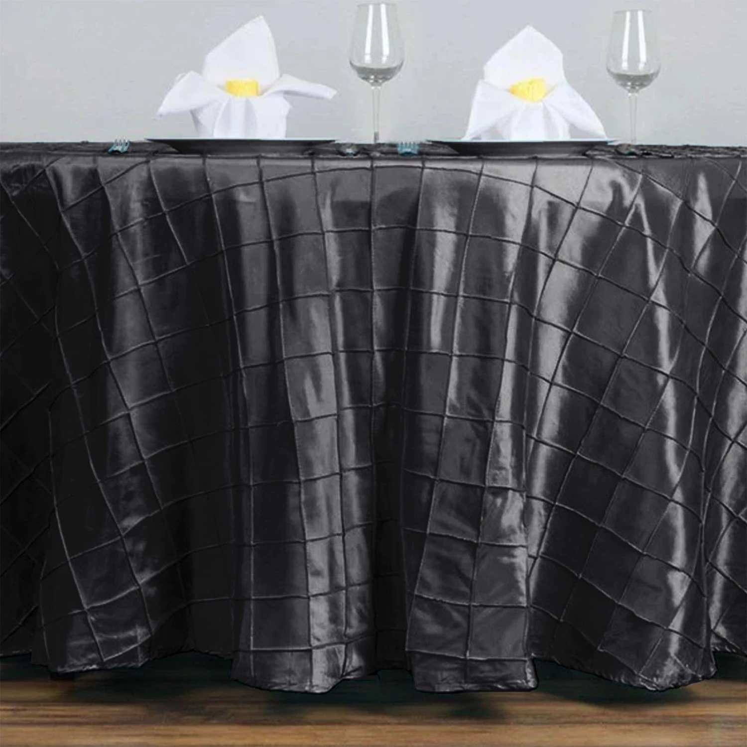 132" Round Pintuck Tablecloth 10 132" Round Pintuck Tablecloth - Image 10