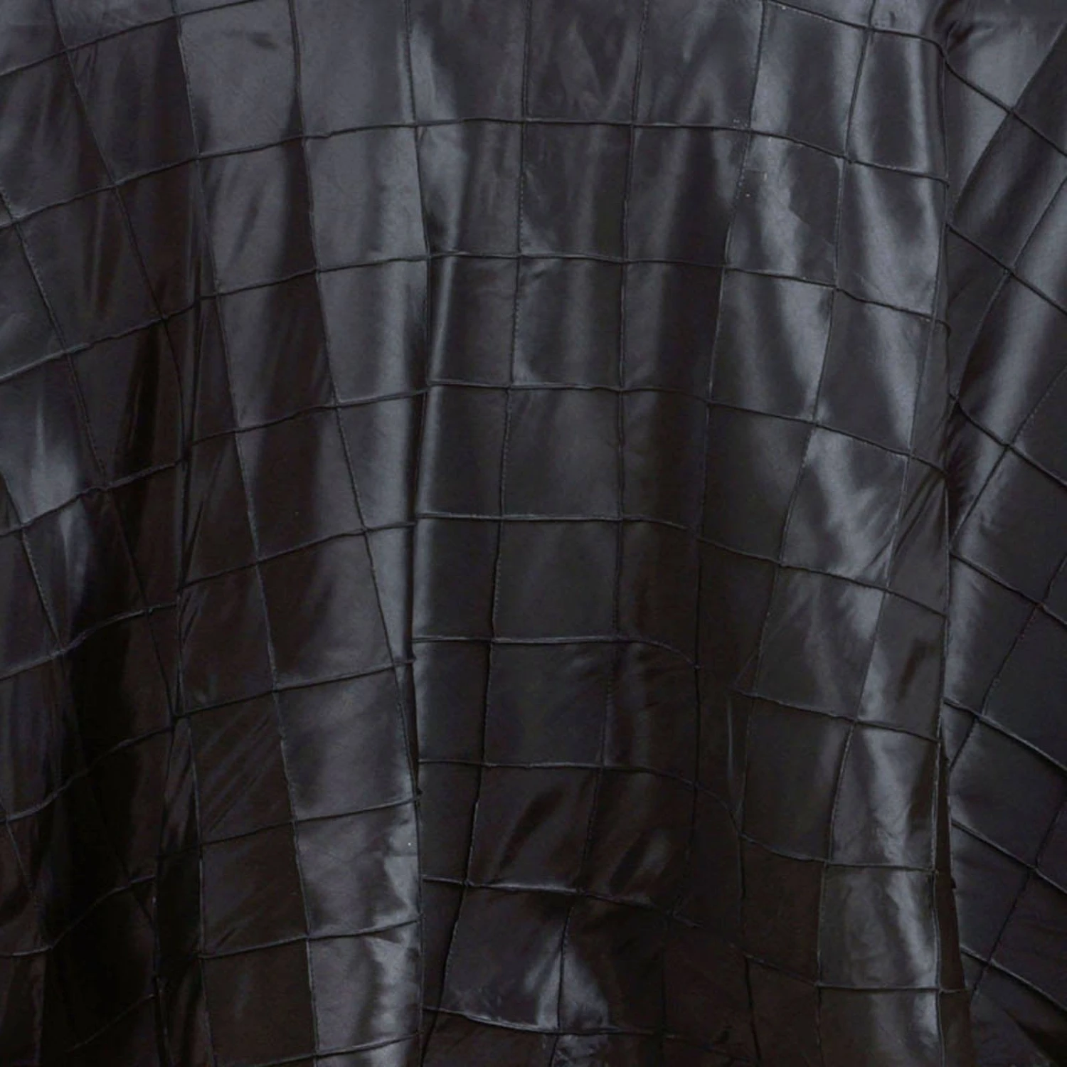 132" Round Pintuck Tablecloth 11 132" Round Pintuck Tablecloth - Image 11