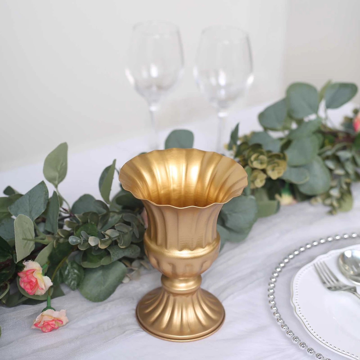 2 Pack Gold Metal Trumpet Style Flower Table Pedestal Vase, Antique Mini Compote Vase 6" 6 2 Pack Gold Metal Trumpet Style Flower Table Pedestal Vase, Antique Mini Compote Vase 6" - Image 6